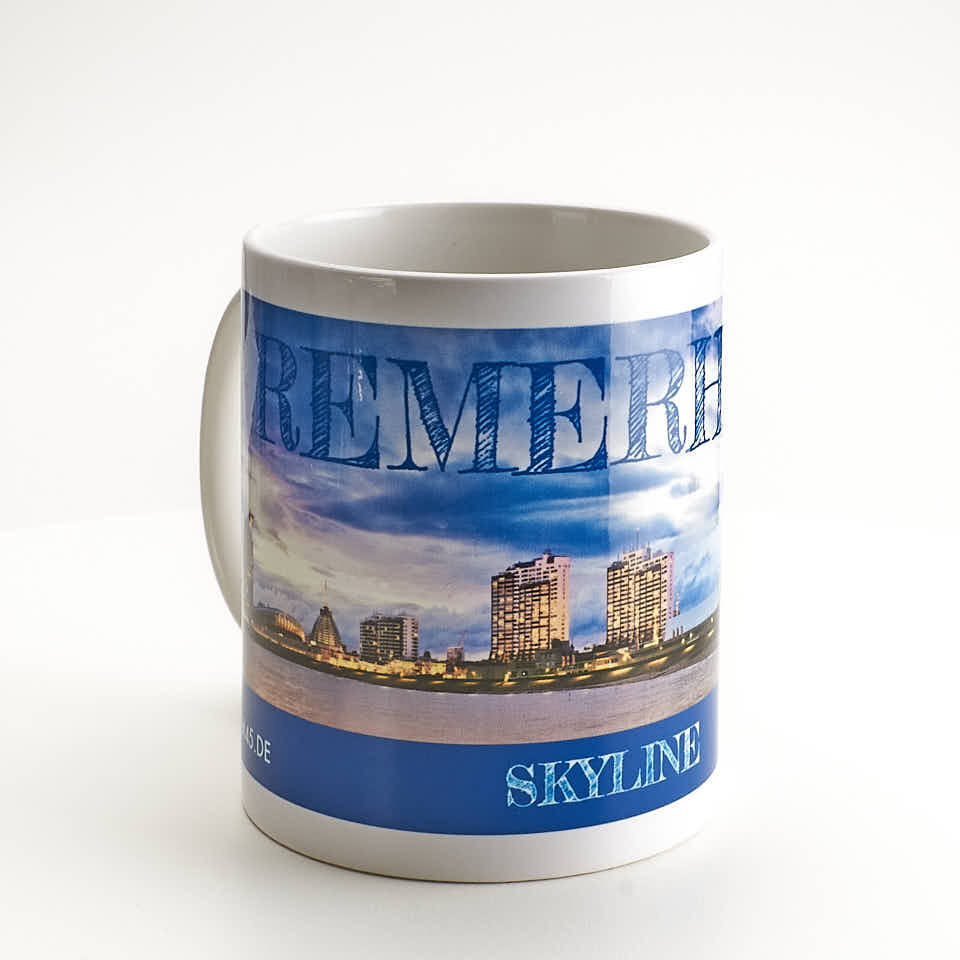 Fototasse »Bremerhaven Skyline« © 2020 Adrian Wackernah Produktbild Fototasse »Bremerhaven Skyline« © 2020 Adrian Wackernah