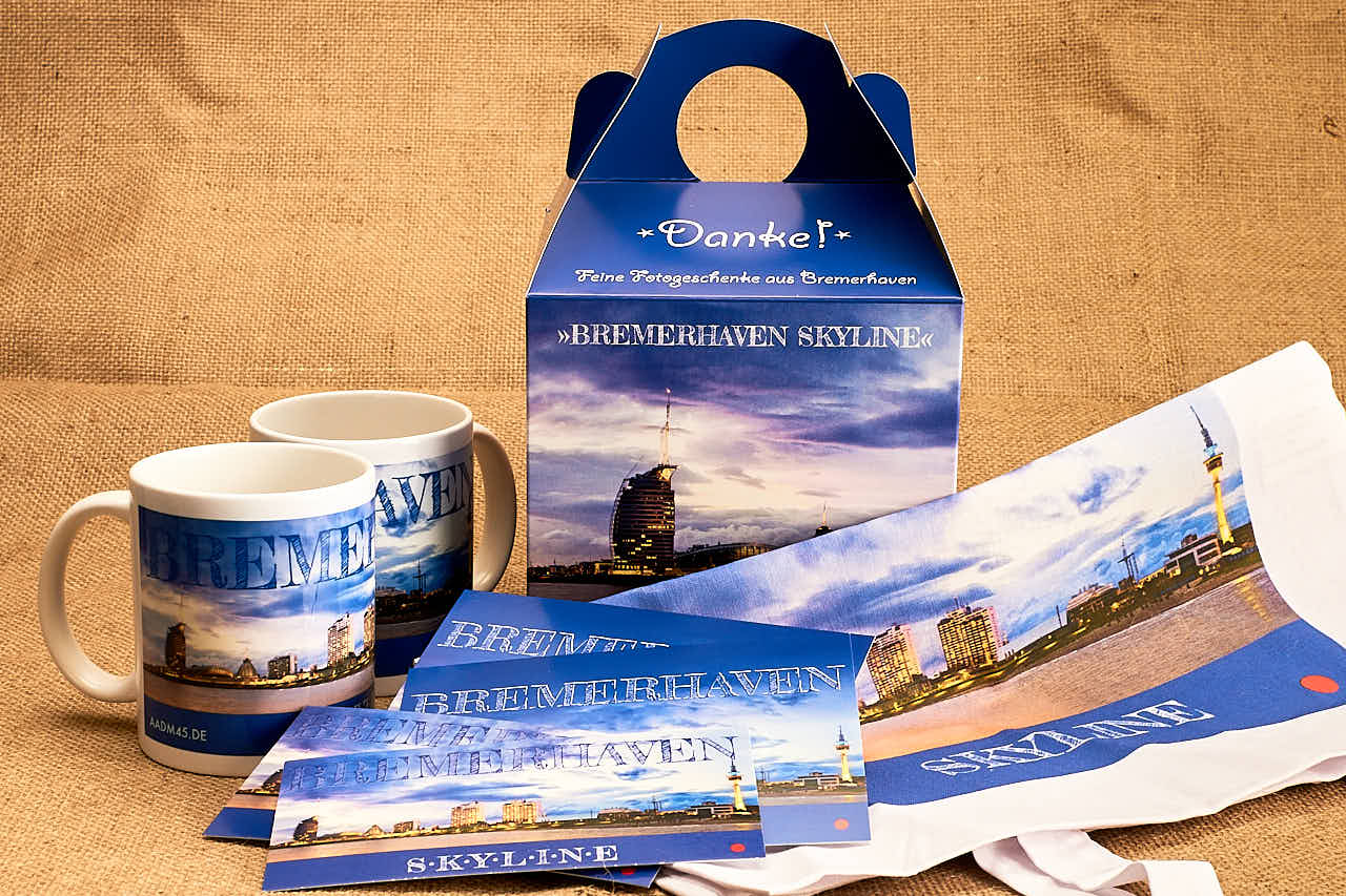 Kunstbox »Bremerhaven Skyline« © 2020 Adrian Wackernah Produktbild Kunstbox »Bremerhaven Skyline« © 2020 Adrian Wackernah
