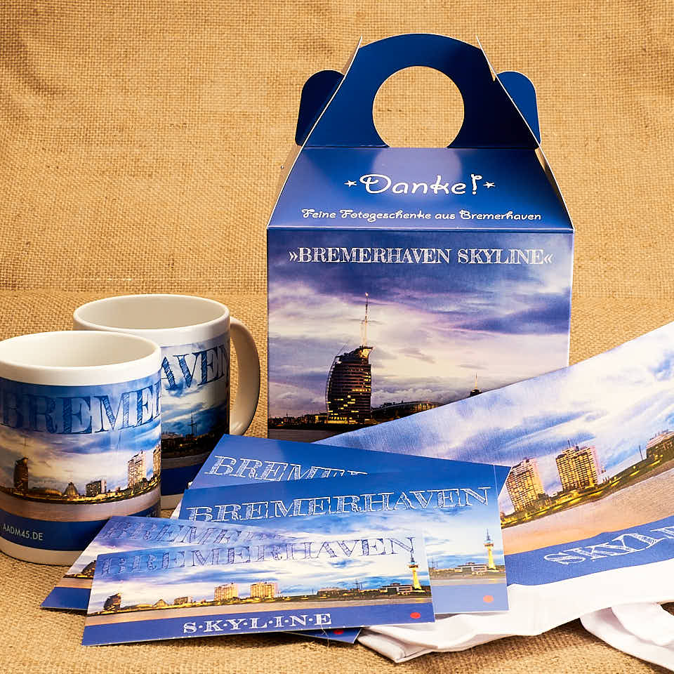 Kunstbox »Bremerhaven Skyline« © 2020 Adrian Wackernah Produktbild Kunstbox »Bremerhaven Skyline« © 2020 Adrian Wackernah